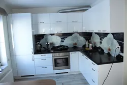 Photo Of Glossy Kitchen Aprons