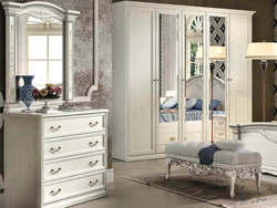 Shatura Light Bedroom Photo