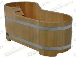 Oak bathtub photo