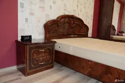 Used bedroom set photo