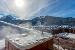 Bath in the mountains photo