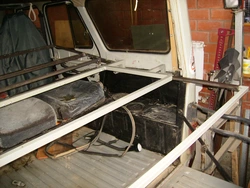 UAZ shpal fotosurati