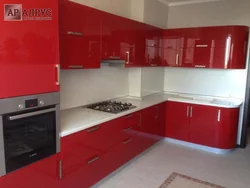 Кухня углом фото красная