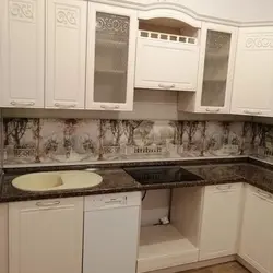 Tiffany kitchen photo