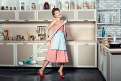 Kitchen hostess photo