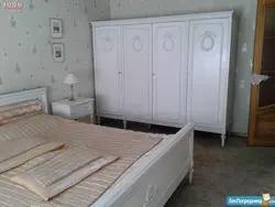 Людовик жатын бөлмесінің фотосы