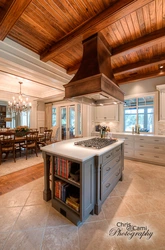 Kitchen design with stove in the middle of the kitchen