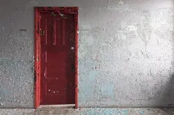 Акси дарҳои квартира кӯҳна