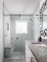 Bath design in gray mosaic