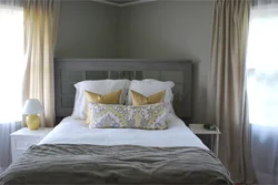 Bedroom Design With Feet To The Window