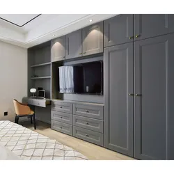 Bedroom design with wardrobe and table