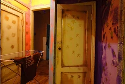 Ванна бөлмесінің есігінің суретін жаңартыңыз