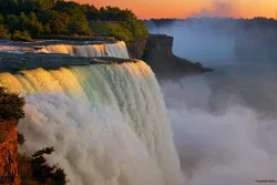 Kitchen waterfall photo