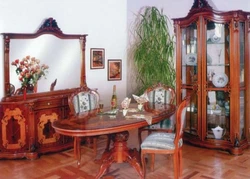 Румыниялық қонақ бөлмесінің фотосы