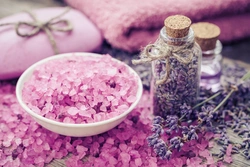 Bath with lavender photo