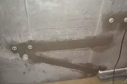 Ванна бөлмесінің фотосуретіндегі су розеткалары