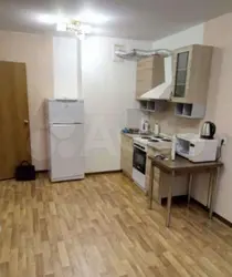 Холодильник в спальне фото