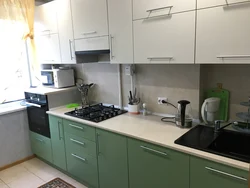 Kitchen photo location of handles