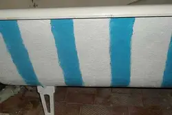 Paint the outside of the bathtub photo