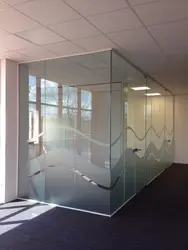 Plexiglass for bathroom photo