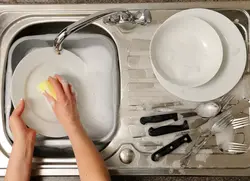 Моем Посуду На Кухне Фото