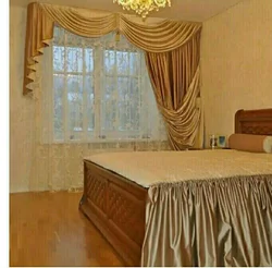 O'zingizning yotoqxonangiz uchun lambrequinlarning fotosurati