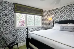 How to stick a photo in the bedroom