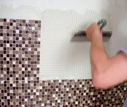 How to stick a photo in the bathroom