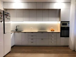 Ошхона сафед бо mezzanines акс
