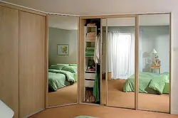 Small compartment in the bedroom photo