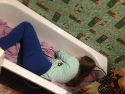 Photo of how to sleep in the bathroom