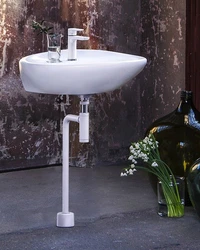 Vanna otağı lavabo drenaj fotoşəkili