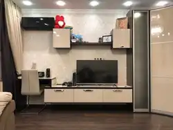 Burchak shkafi fotosurati bilan yashash xonasi