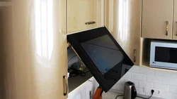 Install a TV in the kitchen photo