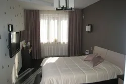 Менің жатын бөлмемдегі қарапайым адамдардың суреттері