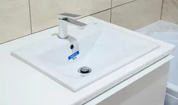 Bathtub embedded in the countertop photo