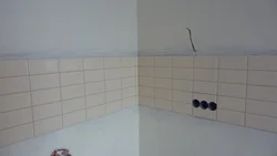 Apron with grout kitchen photo