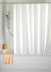 Белыя шторы для ваннай фота
