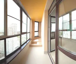 Bir şüşə fotoşəkil ilə lojika