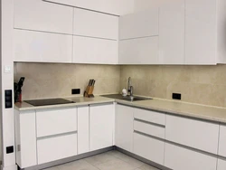 White kitchen what kind of handles photo