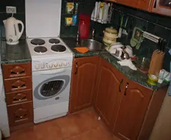 Oshxona va gaz ballonining fotosurati