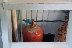 Кухня і газавы балон фота