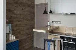 Mətbəxdə laminat döşəmə Xruşşov fotoşəkili