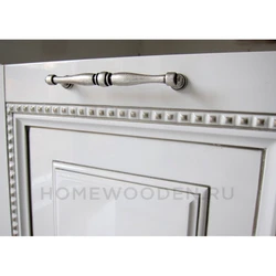 Kitchens with boyard handles photo