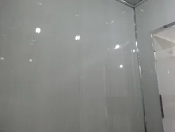 Ванна бөлмесінің фотосуретіне арналған жылтыр панельдер