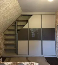 Yataq otağı fotoşəkili üçün əyilmiş qarderoblar
