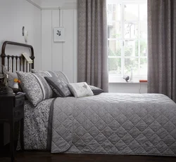 Bedspreads for a gray bedroom photo