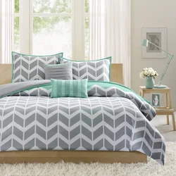 Bedspreads for a gray bedroom photo