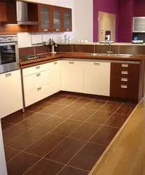 Qəhvəyi Linoleum Və Mətbəx Fotoşəkili