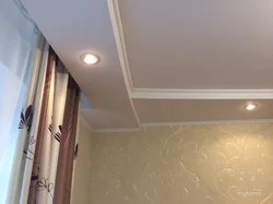 Oshxona fotosuratidagi tokchali shiftlar